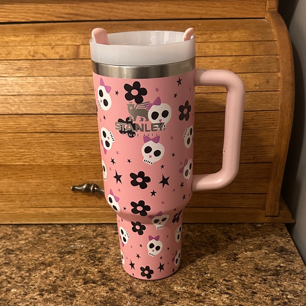 Katydid Stanley Pink Skull and Flower Thermos